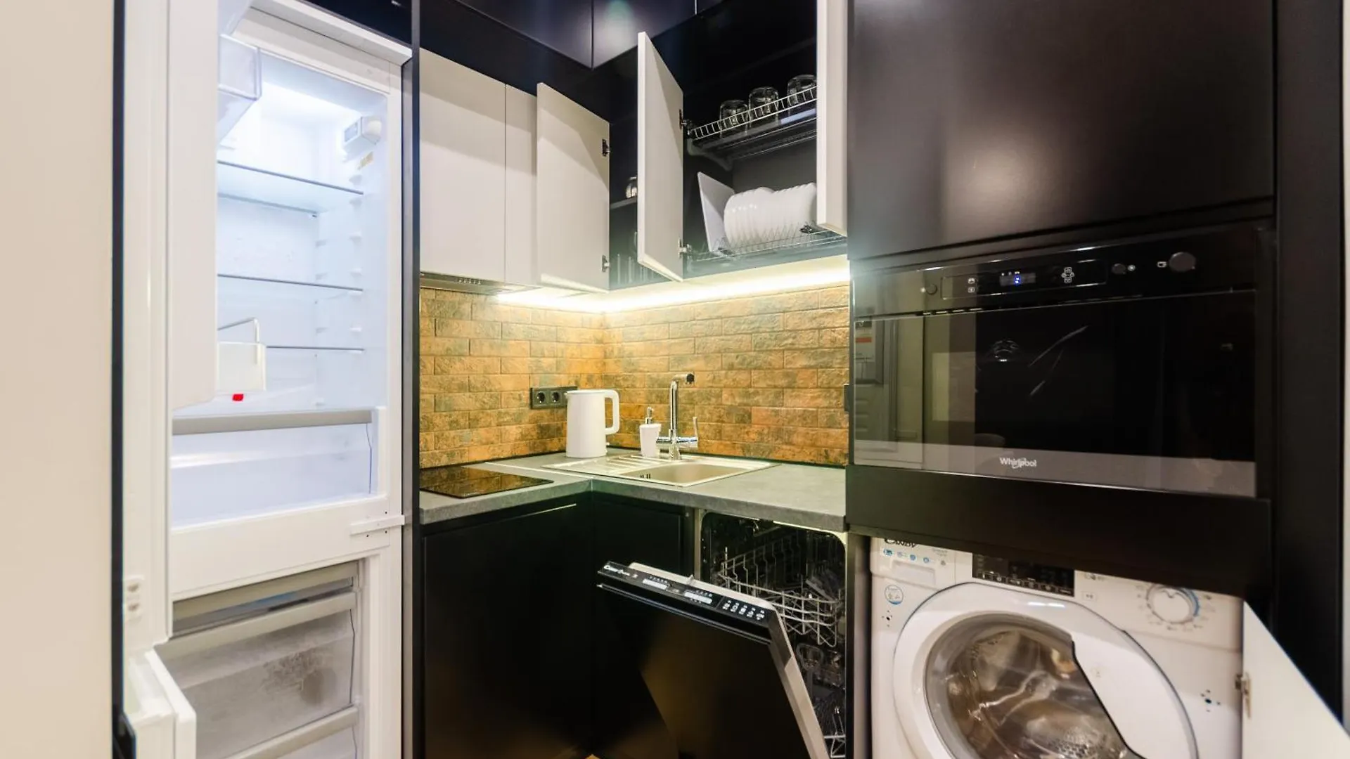Petrovdom Apartments 17-183A In Rc New York Concept House, Antonovycha 74 Kiev