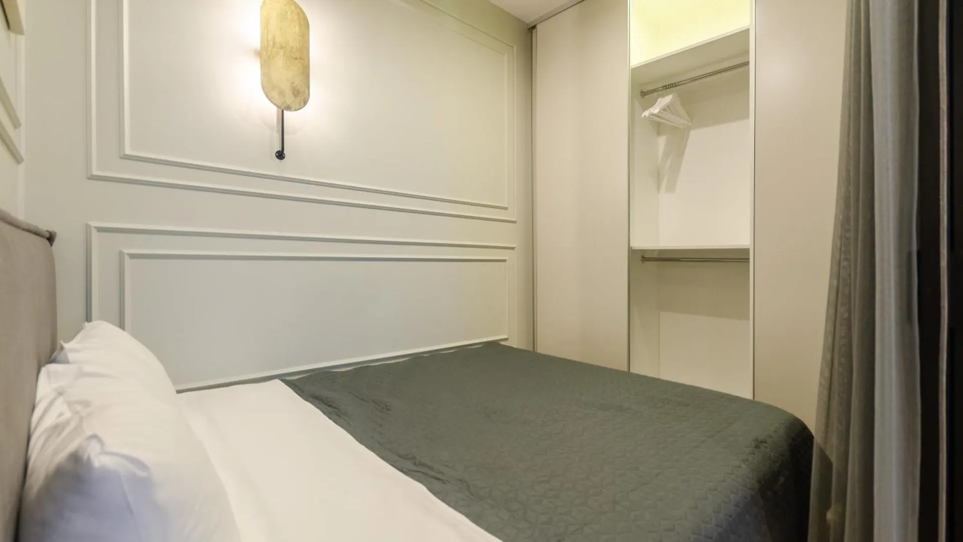 Petrovdom Apartments 17-183A In Rc New York Concept House, Antonovycha 74 Kiev Ucrania